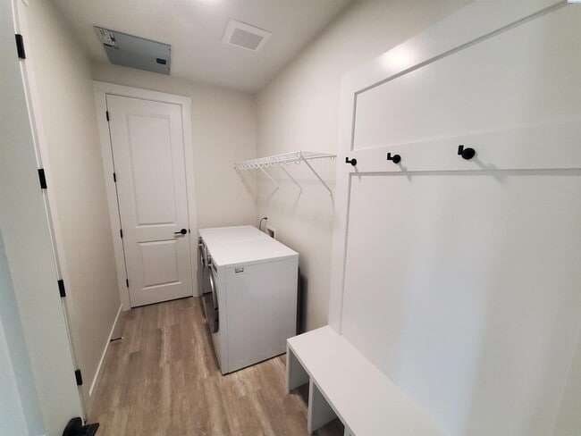 Building Photo - 2855 Savannah