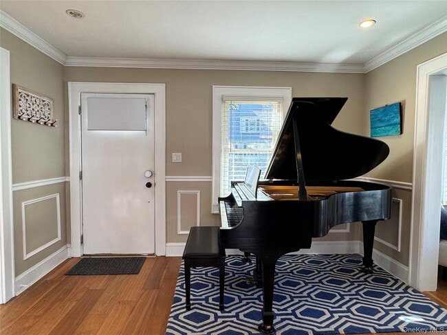 Building Photo - 76 Chestnut Ave