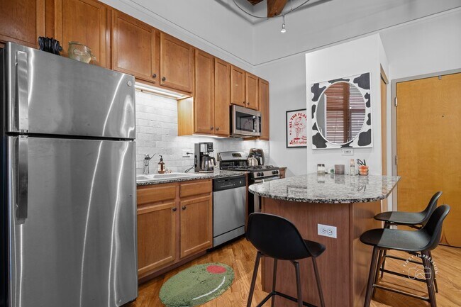 Foto del edificio - 1500 W Monroe St