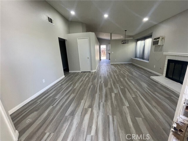 Building Photo - 1516 Wilson Ave