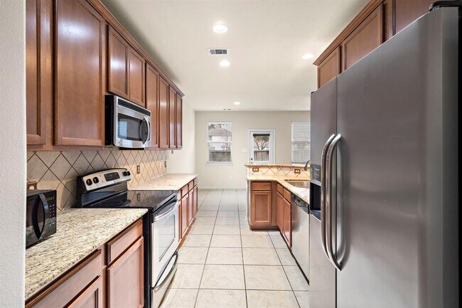 Foto del edificio - 3315 Victorian Manor Ln