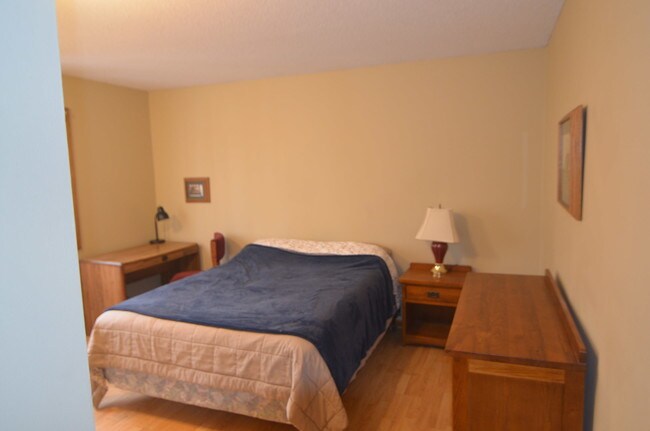 Foto del edificio - 1552 8 1/2 St SE