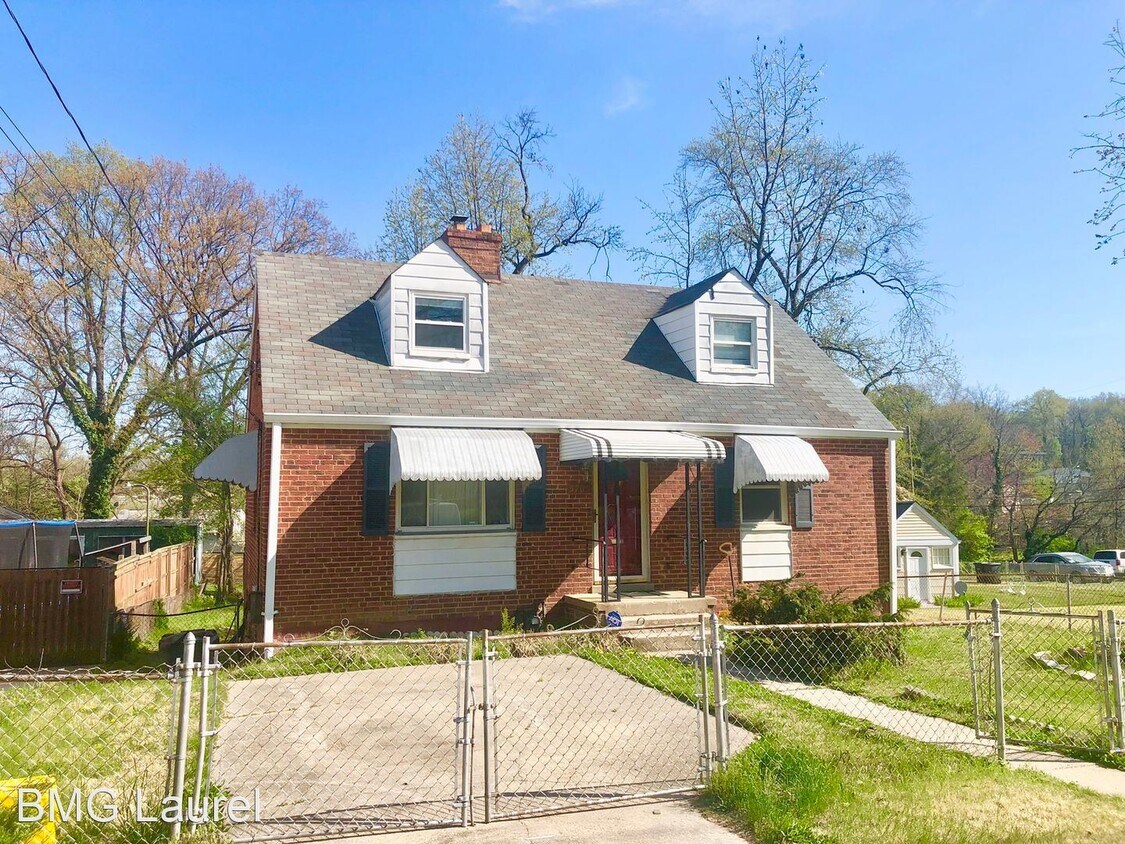 3 br, 2 bath House 5706 Hamilton St House for Rent in Hyattsville