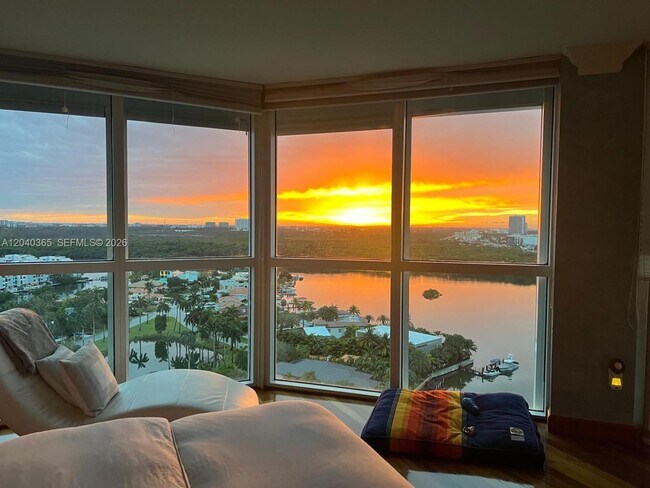 Foto del edificio - 16500 Collins Ave