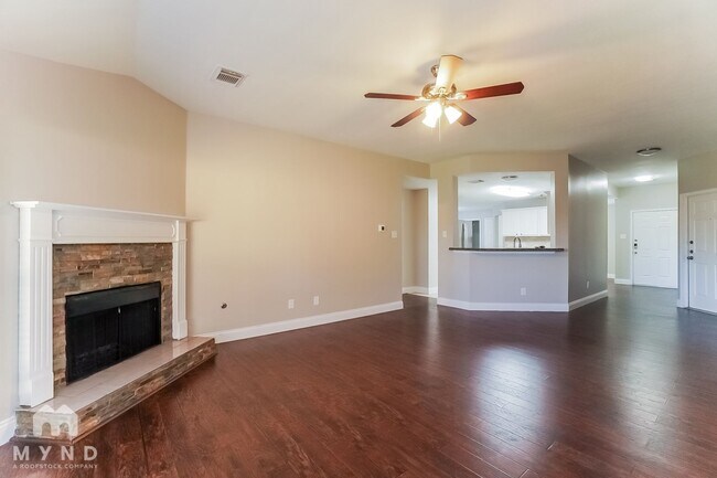 Foto del edificio - 12035 Thornecrest Dr
