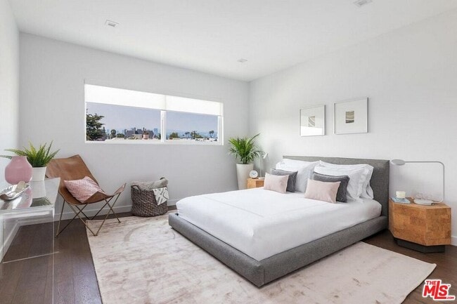 Foto del edificio - 1425 N Crescent Heights Blvd