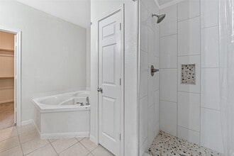 Building Photo - 9807 Opal Rock Dr