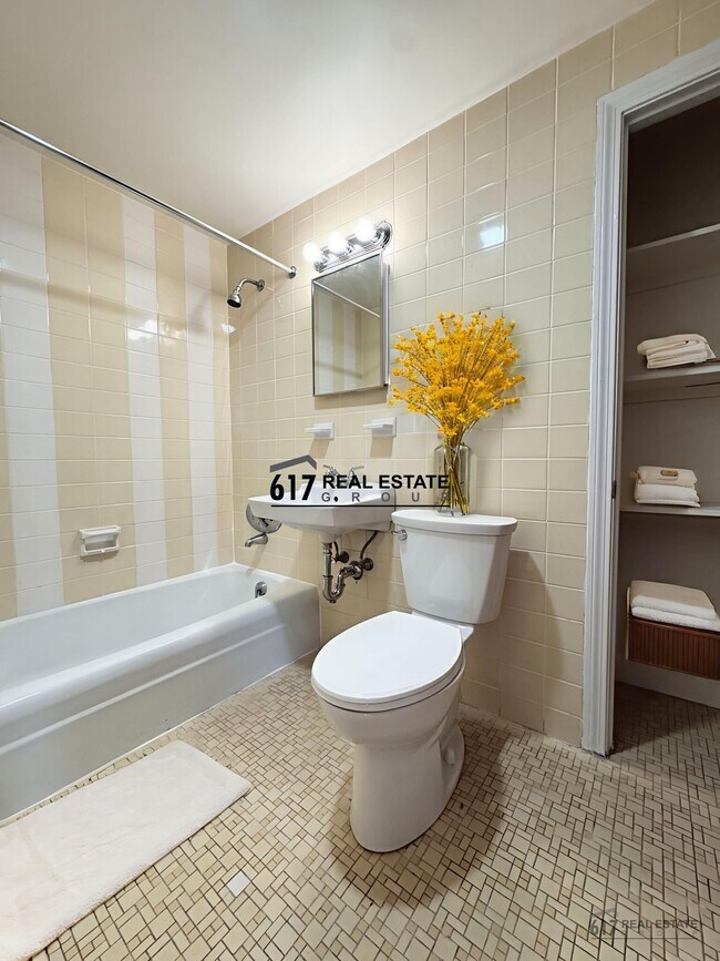 Foto del edificio - 64 Brighton Ave