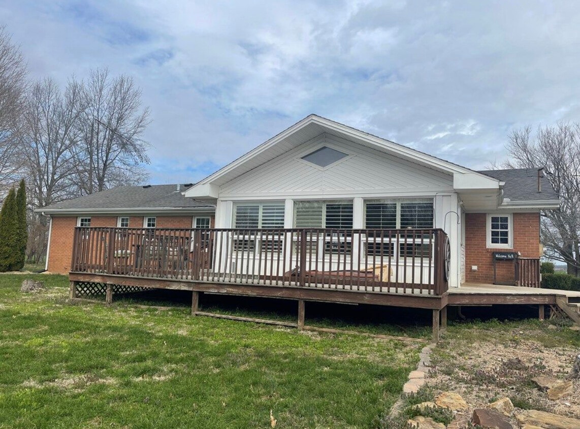 Building Photo - 6145 Sisk Rd