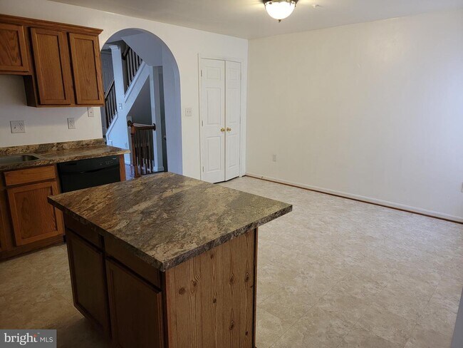 Building Photo - 1809 Manorfield Ct