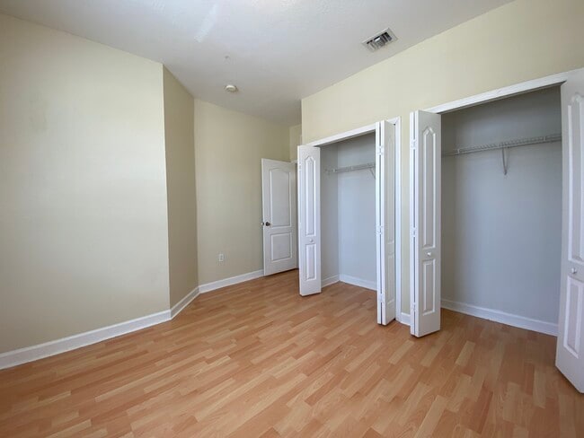 Foto del edificio - 1568 SE 26th St