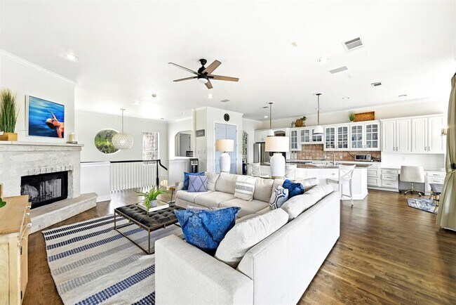 Building Photo - 17902 Crystal Cove