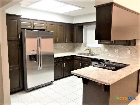 Building Photo - 113 E Blancas Dr