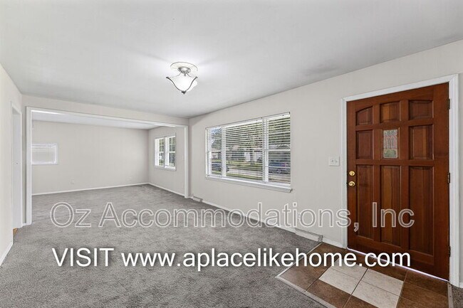Foto del edificio - 11414 Norton Ave