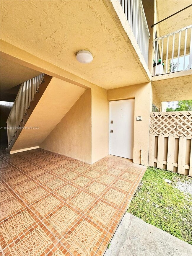 Foto del edificio - 4250 NW 79th Ave