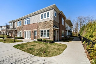 Building Photo - 5570 Arbor Chase Dr