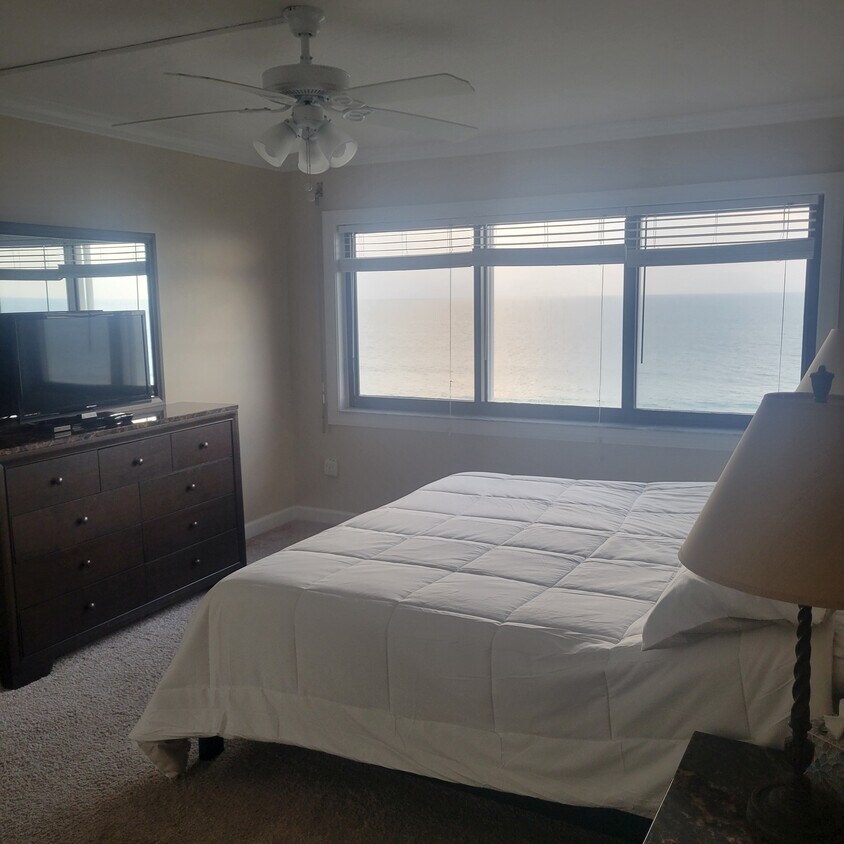 Foto principal - 4200 A St