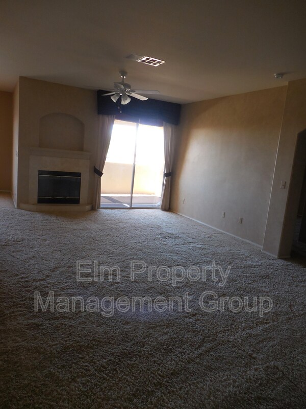 Foto del edificio - 3555 Meridale Dr