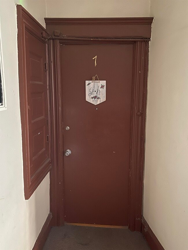 Foto del edificio - 120 DEKALB Ave