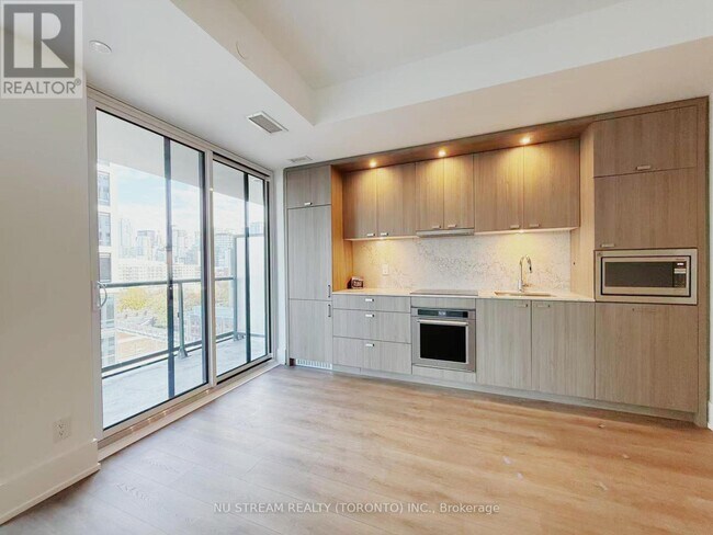 Photo du bâtiment - 115 Denison Ave