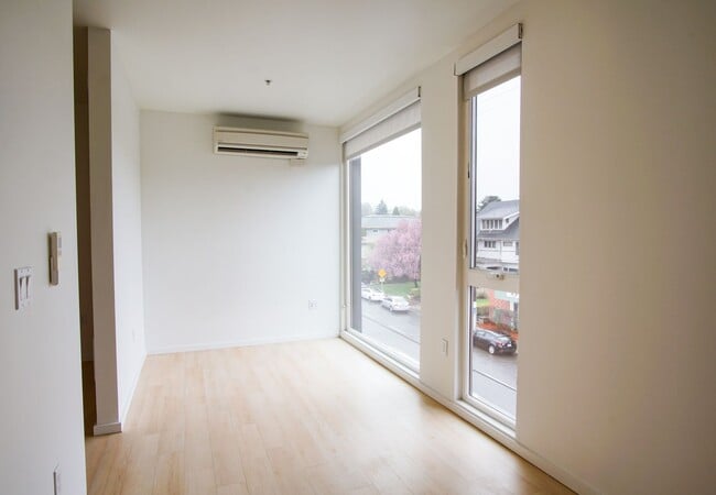 Foto del edificio - Buckman: Light & Bright 1 Bdr with D/W, A/...