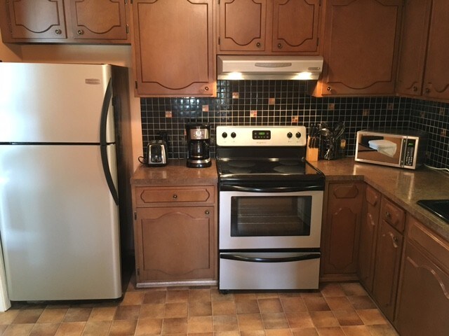 Kitchen - 1439 N Forest Rd