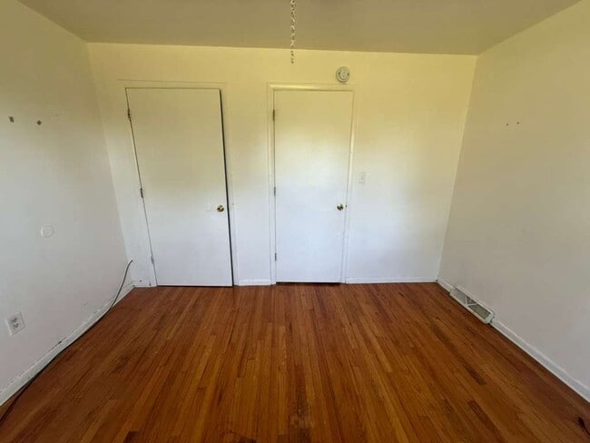 Foto del edificio - 2 BED, 2 BATH BEAUTIFUL UNIT CLEVELAND!
