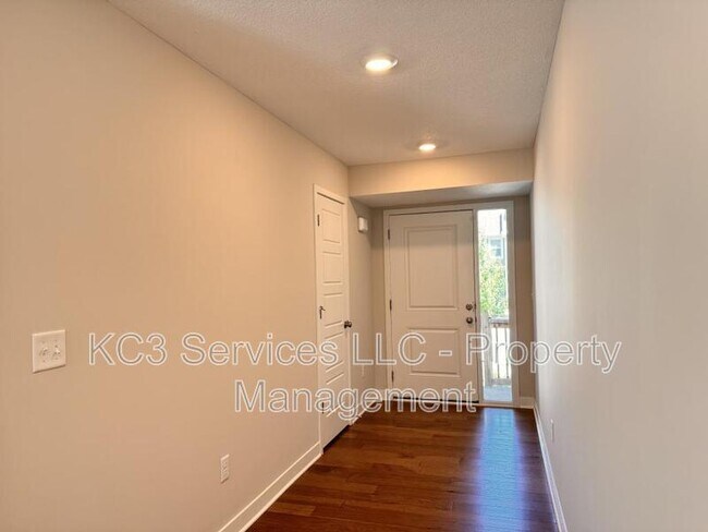 Foto del edificio - 3716 SW Maryville Pl