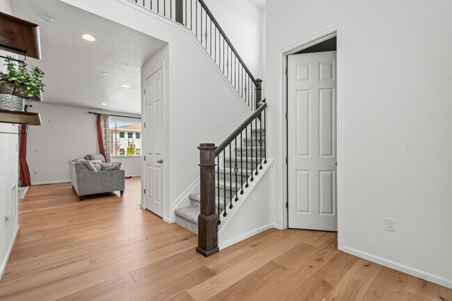 Building Photo - 6543 Coldwater Dr