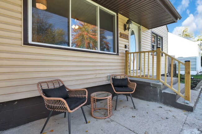 Foto del edificio - 3333 Dresden St