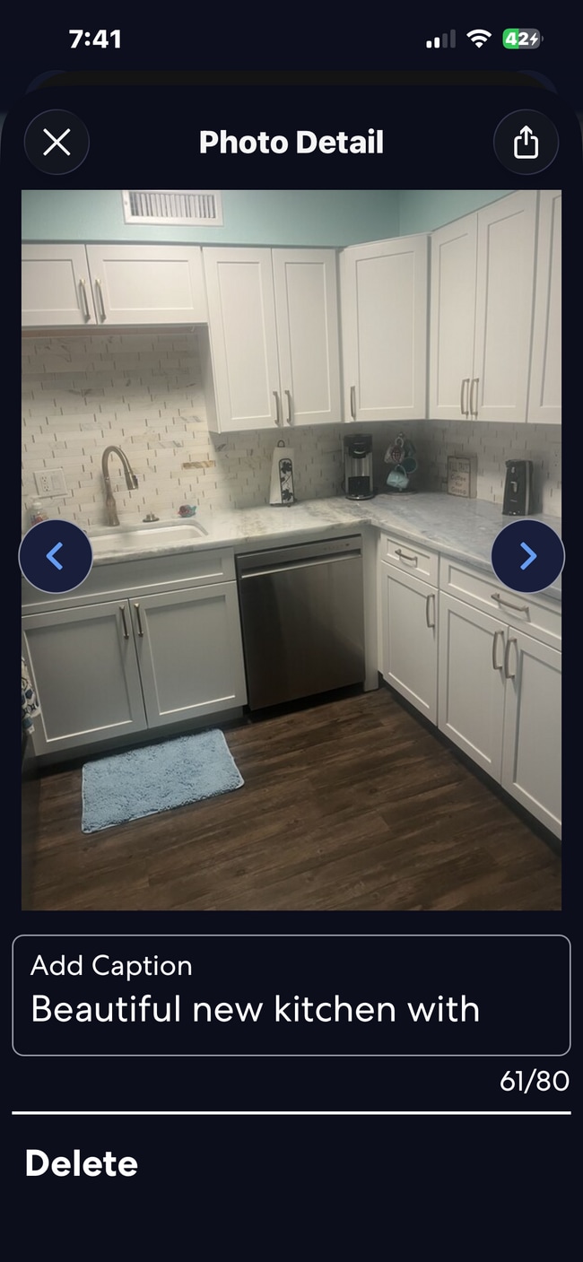 Building Photo - 4859 Coquina Key Dr SE