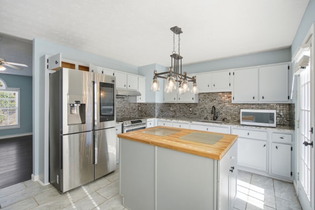 Building Photo - 3611 Lee Ann Dr