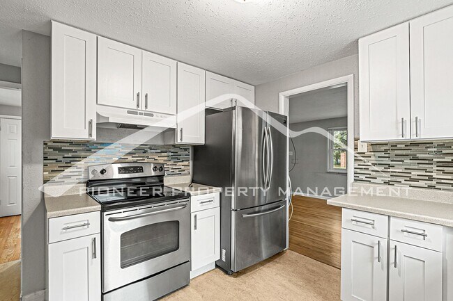 Foto del edificio - Spacious Home with Washer/Dryer and Fenced Yard