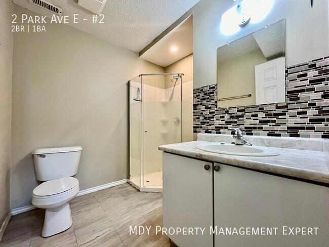 Photo du bâtiment - Move in Ready!