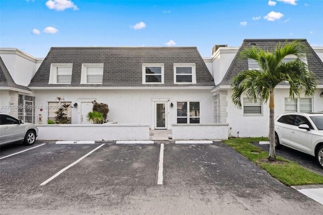 Photo - 613 NE 26th Avenue Unit Townhome