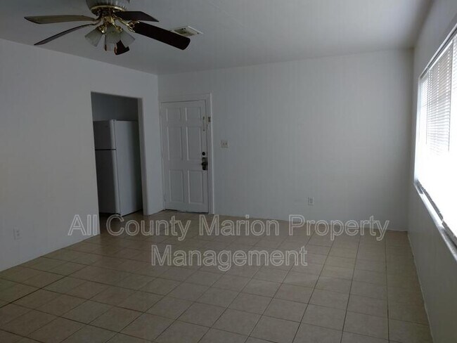 Foto del edificio - 1119 SW 6th St