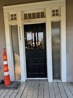Foto del edificio - 1111 E Texas Ave