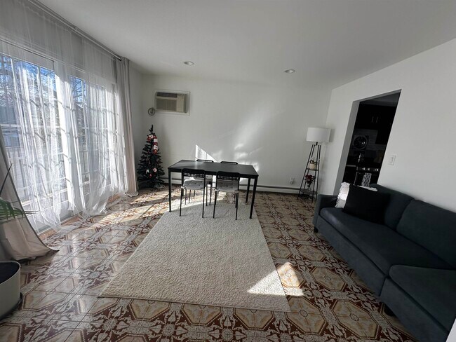 Foto del edificio - 531 Day Ave