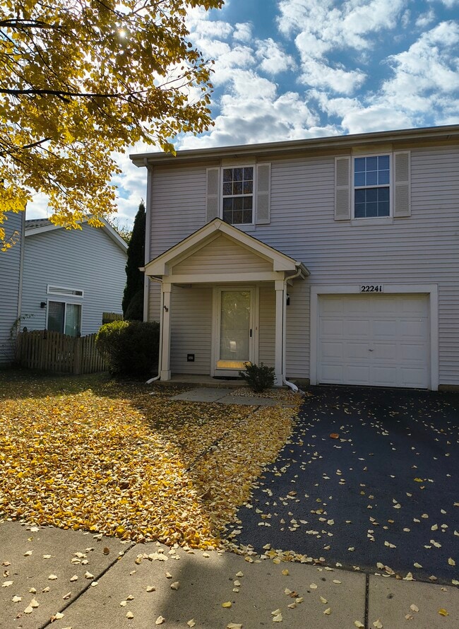 Building Photo - 22241 W Niagara Trl