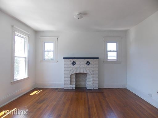 Primary Photo - 300 E 30th St