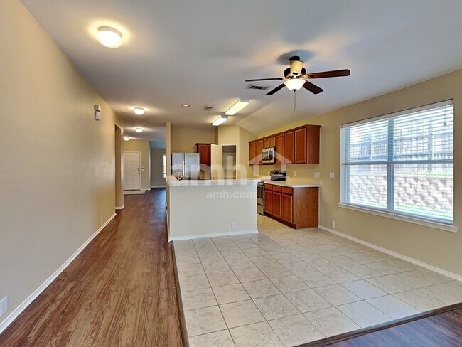 Building Photo - 2502 Quail Ridge Rd