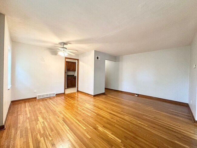 Foto del edificio - Residences at Robert and Sunshine