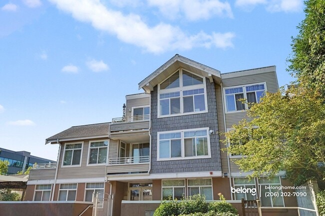Building Photo - 611 Highland Dr