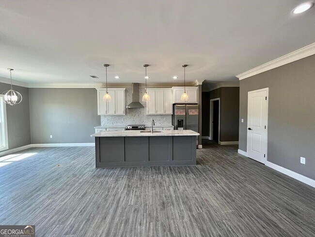 Building Photo - 1032 Field St