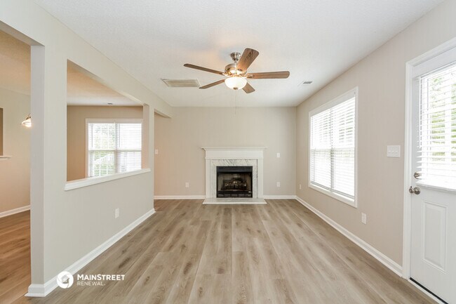 Foto del edificio - 4400 Valley Cove Ct