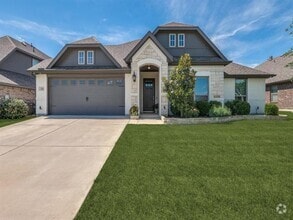 Building Photo - 334 Sahara Dr