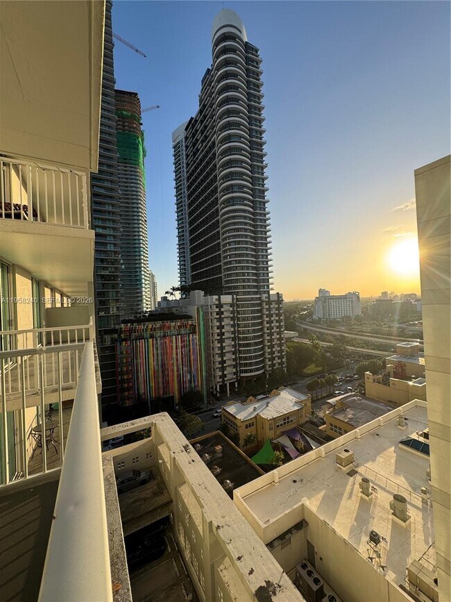 Building Photo - 1250 S Miami Ave