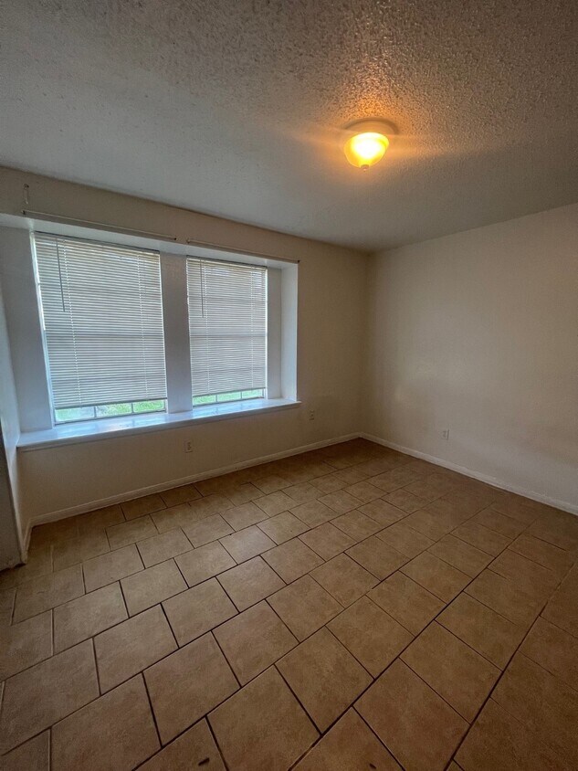 Primary Photo - 12211 Wood Spring Ln