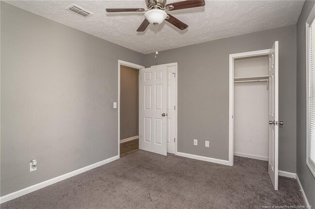 Building Photo - 6800 Willowbrook Dr