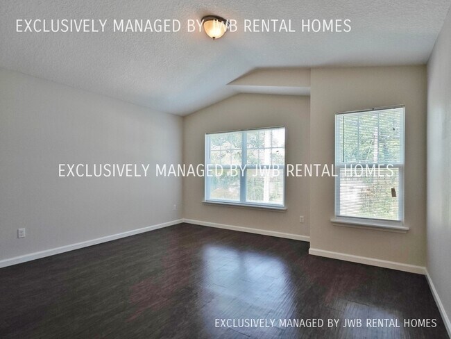 Foto del edificio - 1269 Mull St